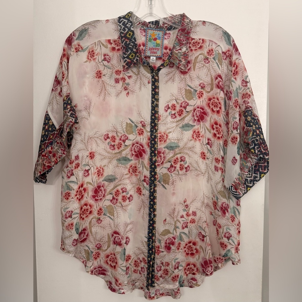 Johnny Was Aztec Lynn Short Sleeve Shirt Red Floral Size XS - Picture 3 of 8